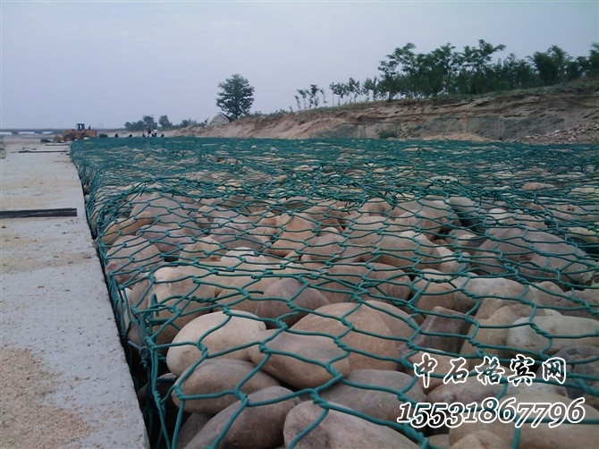 覆塑格賓網.jpg